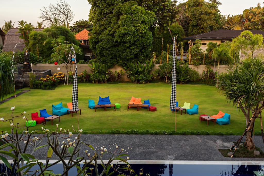 Hotel Kubu Cempaka Seminyak Exterior foto