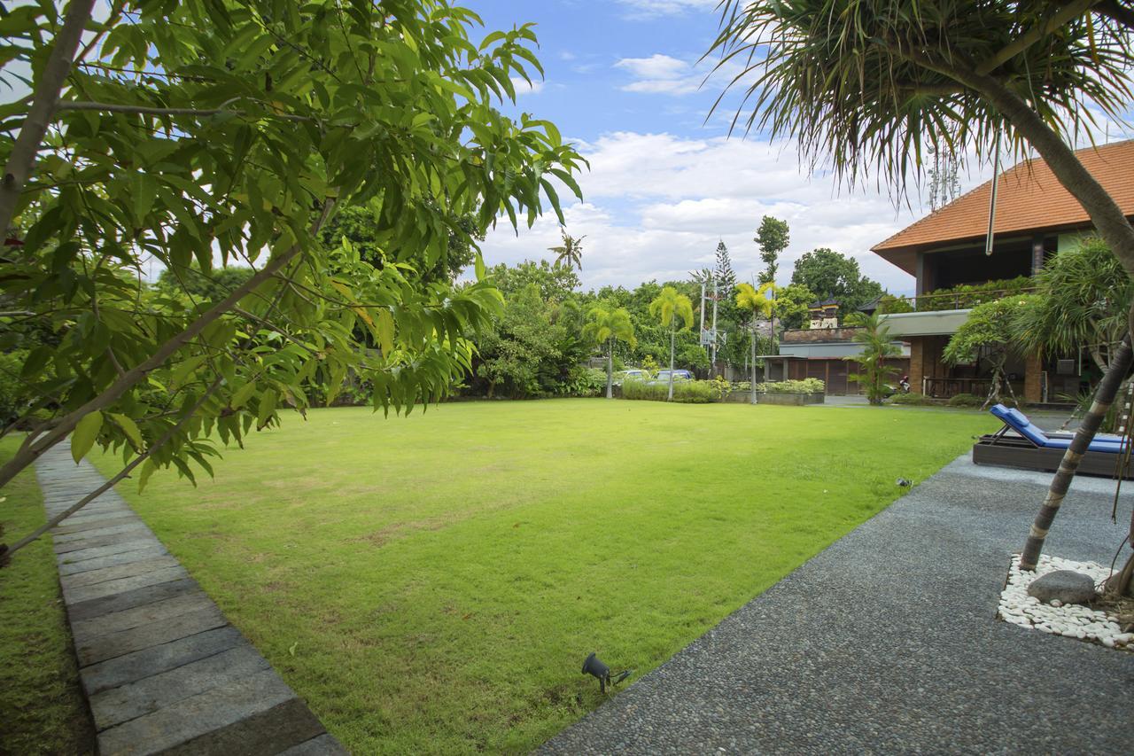 Hotel Kubu Cempaka Seminyak Exterior foto